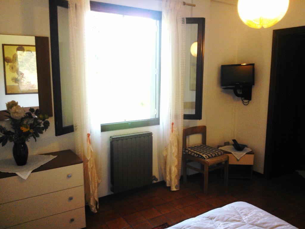 Villa Bredina Sale Marasino Kamer foto