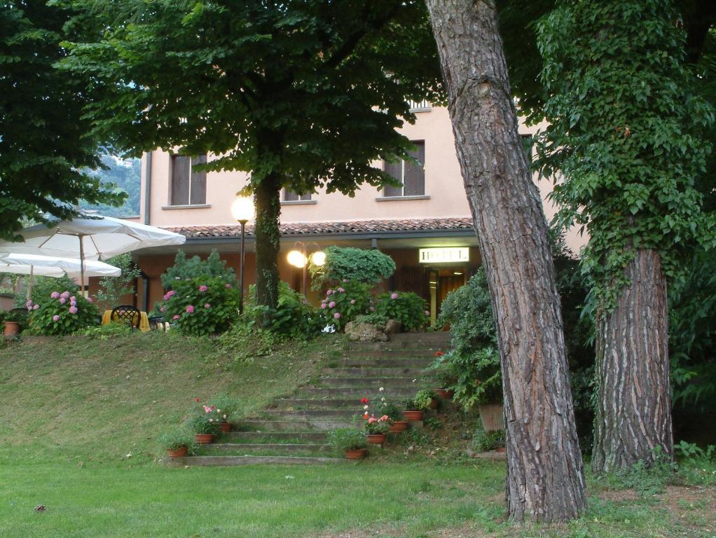 Villa Bredina Sale Marasino Buitenkant foto