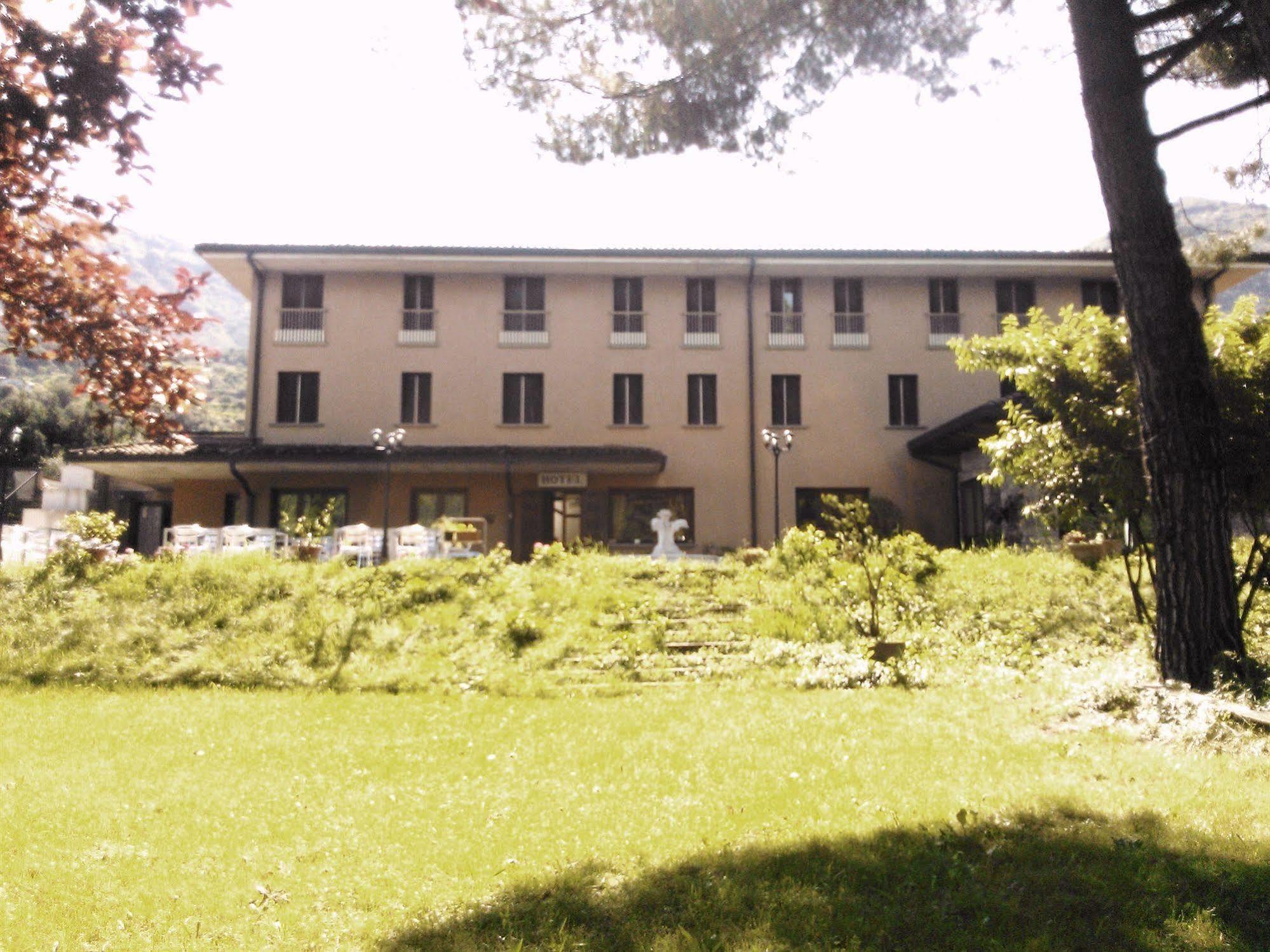 Villa Bredina Sale Marasino Buitenkant foto