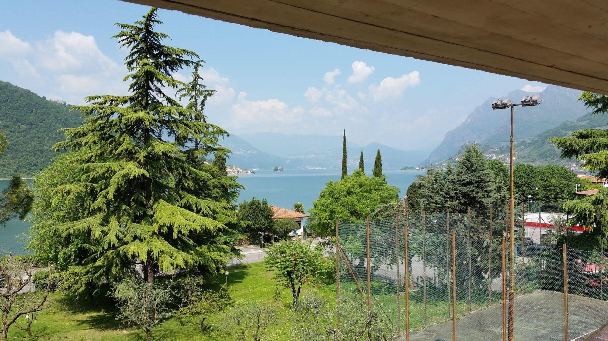 Villa Bredina Sale Marasino Buitenkant foto