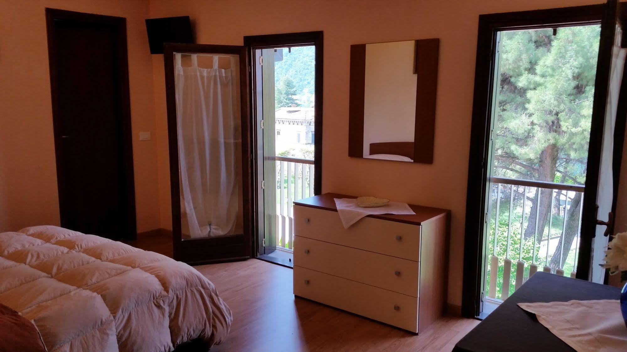 Villa Bredina Sale Marasino Buitenkant foto
